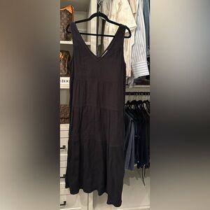 Black Sleeveless Maxi Dress